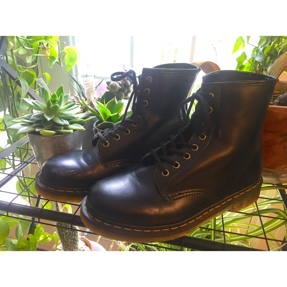 Doc Martens Men’s Vegan 1460 Boots